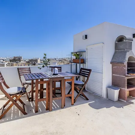 Casa de Férias Typical 2bdr Townhouse Birkirkara