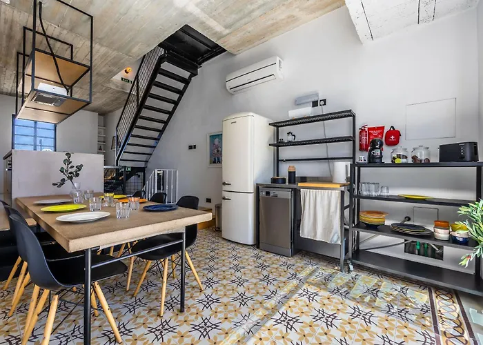 Typical 2bdr Townhouse *